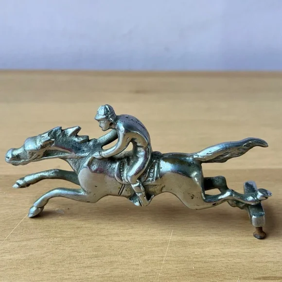RARE VINTAGE SILVER TONE EQUESTRIAN HORSE JOCKEY CAR HOOD ORNAMENT FROM EUROPE - Picture 15 of 16